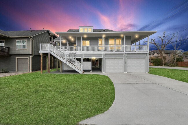 Building Photo - 710 Kipp Ave