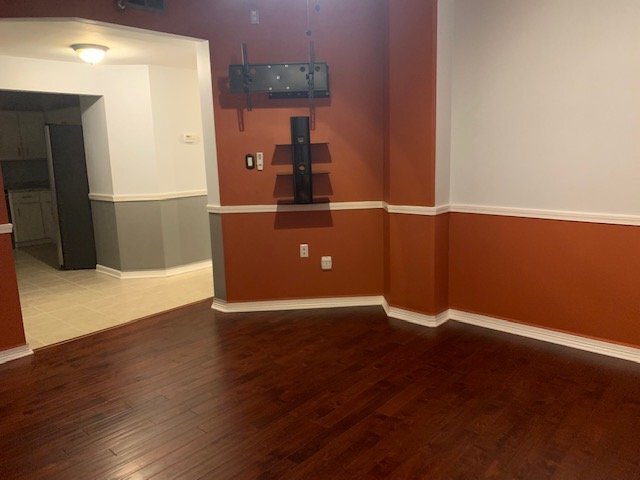 Building Photo - Move-In Ready 2BR Condo at The Meridian– Great Location & Amenities