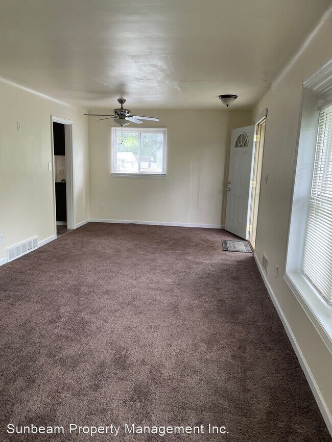 Building Photo - 3 br, 1 bath House - 8400 Heyden Street