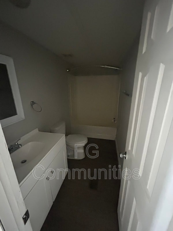 Building Photo - 188 Golden Oaks Ln