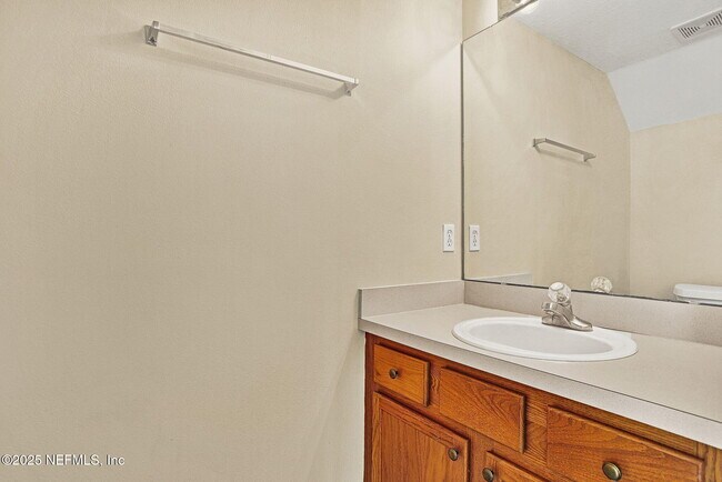 Building Photo - 1205 Southern Stream Ct