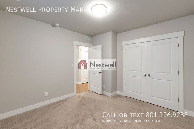Building Photo - 5444 Orville St