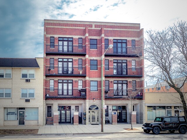 Primary Photo - 7453 N Western Ave