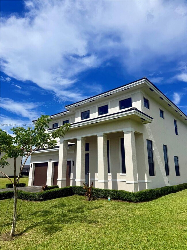 Building Photo - 32242 SW 194th Ave