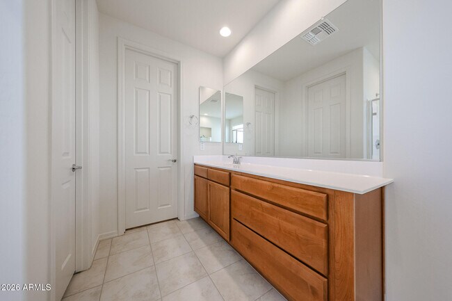 Building Photo - 13755 W Calle De Baca