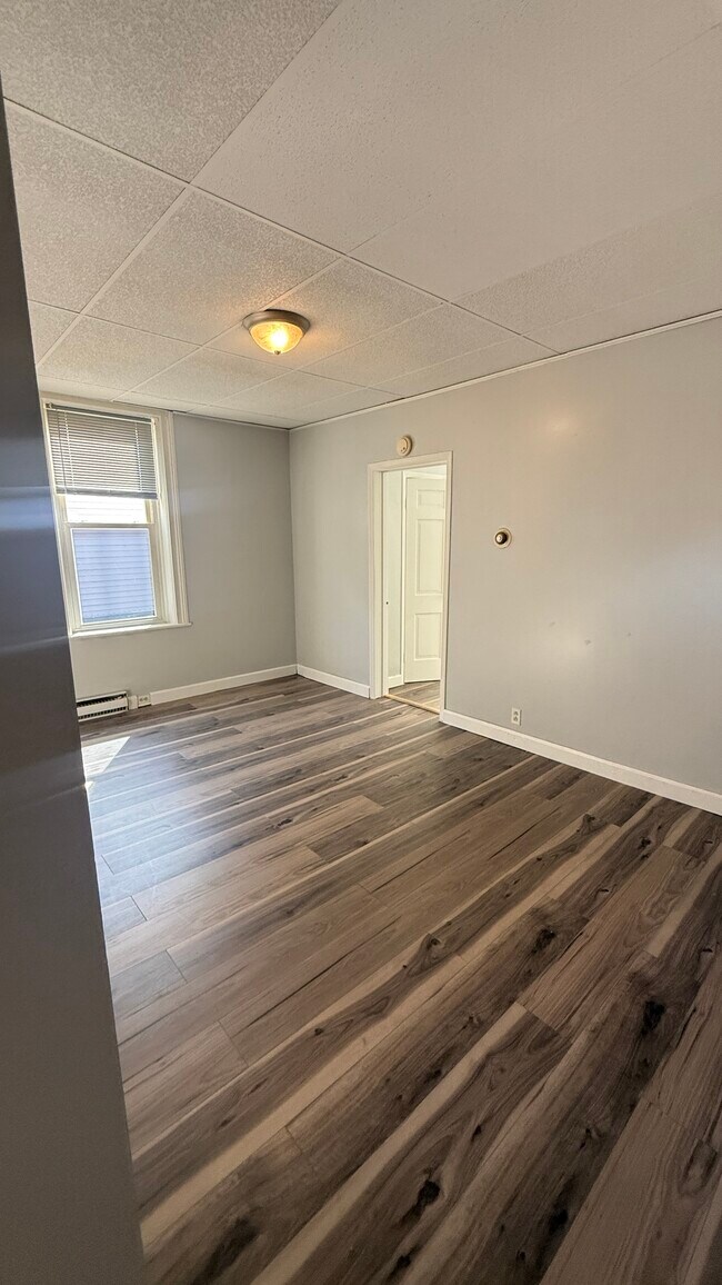 Building Photo - 15 LLC- 21-27 Durand St.