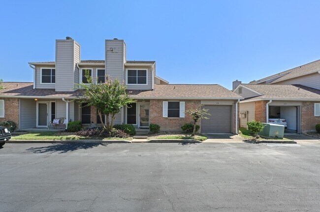 Primary Photo - 14020 Schroeder Rd