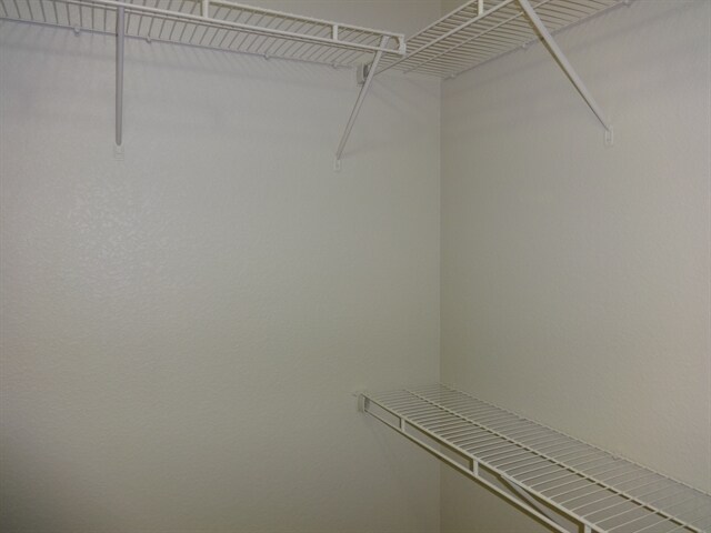 Building Photo - 9438 E 109th Ave