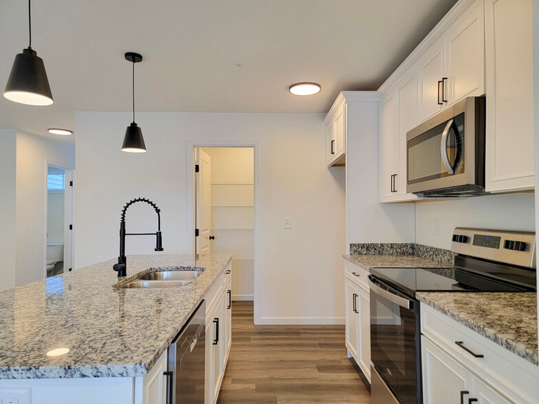 Building Photo - 19 Pacific Blvd