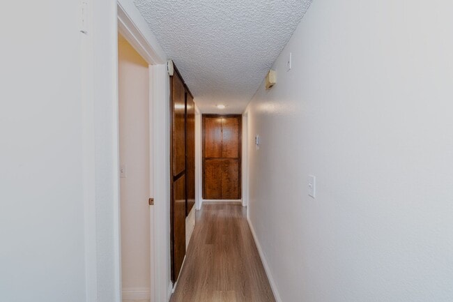 Building Photo - Beautiful 2 bedroom 2 bath Home!!!!