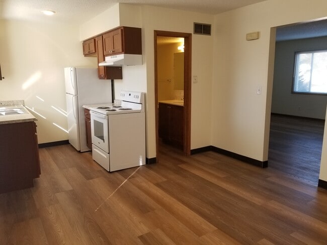 Building Photo - 2721 Ferndale Ave