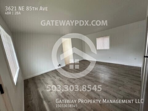 Building Photo - 3621 NE 85th Ave