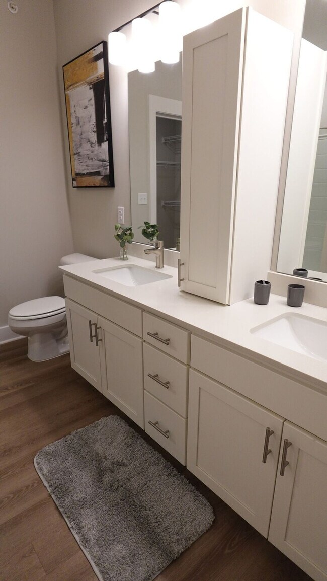 Building Photo - 1985 Startown Rd