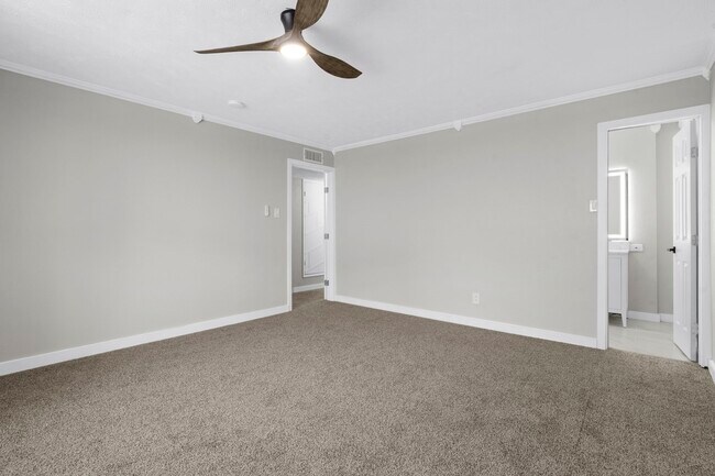 Building Photo - 3902 Marywood Dr