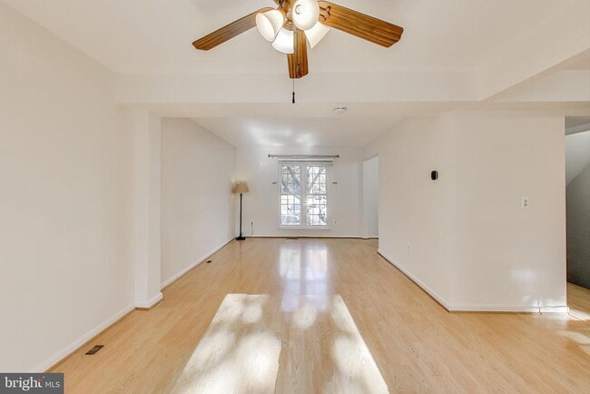 Building Photo - 17505 Longview Ln