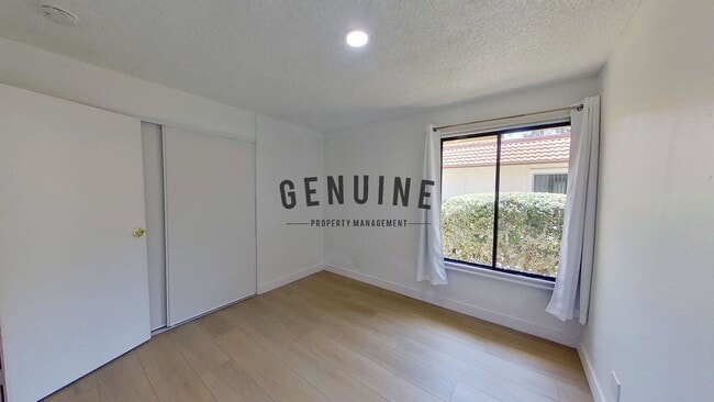 Building Photo - Charming 3Bd 2Ba Condo in 55+ Community