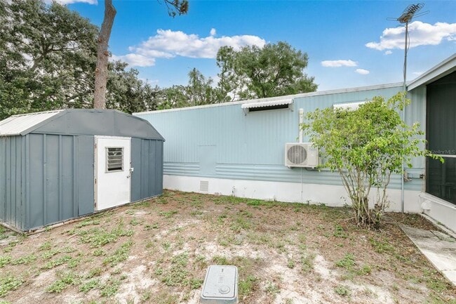 Building Photo - 7815 Greenlawn Dr