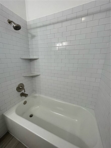 Building Photo - 3836 Oldenburg Ln