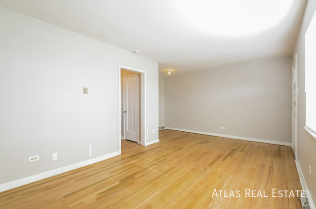 Building Photo - 7121 E 60th Way