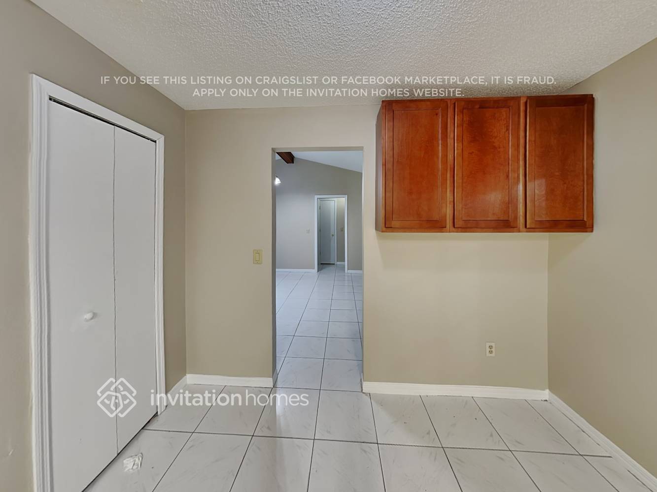 Building Photo - 2117 E Parkton Dr