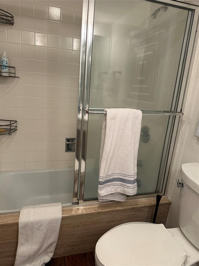 Building Photo - 1122 Colorado St