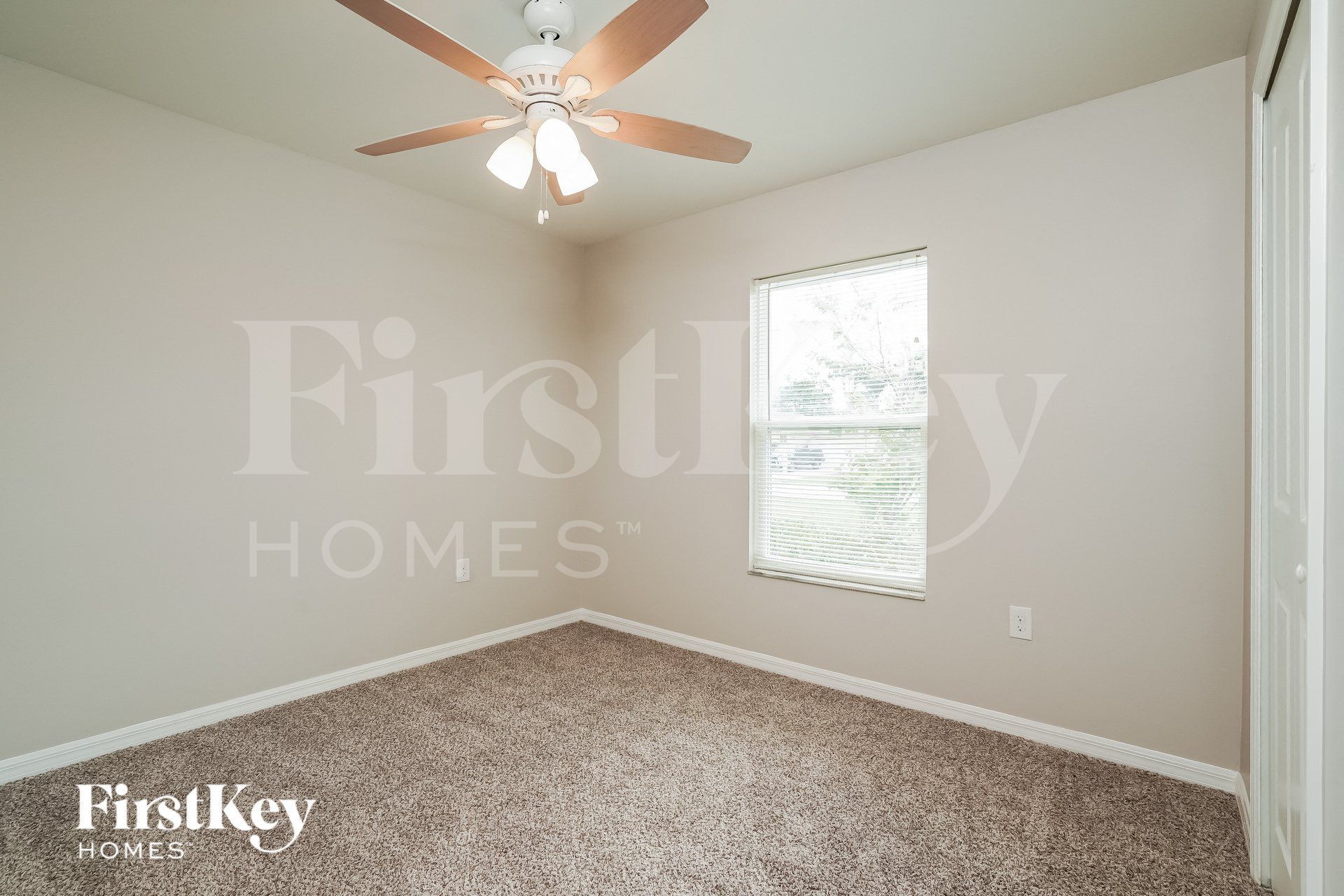 Building Photo - 1123 SW 16th Terrace