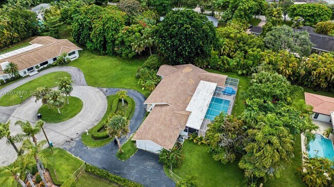 Building Photo - 7100 SW 119th St