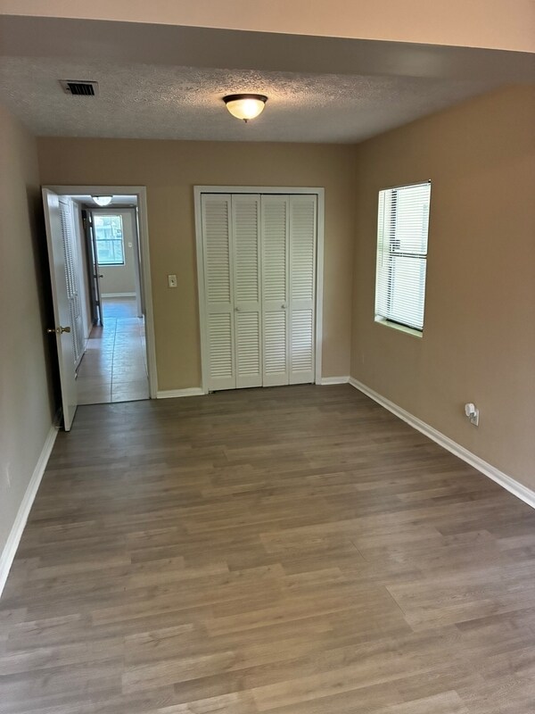 Building Photo - 7022 Linda Dr