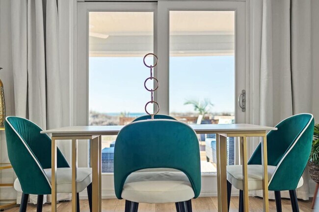 Building Photo - 9618 Beach Blvd