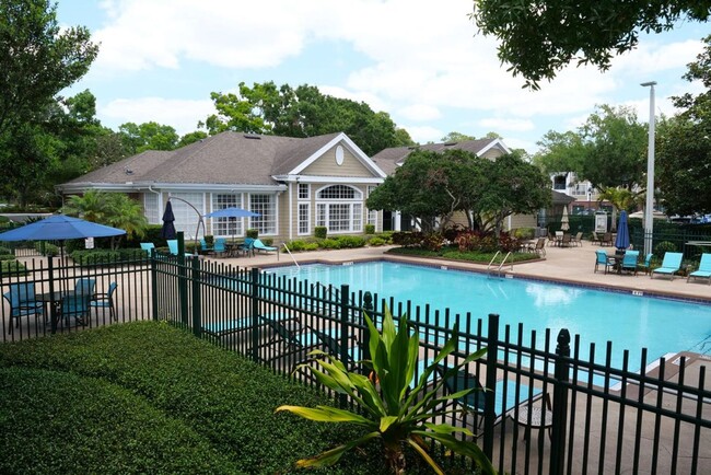 Building Photo - Upgraded Condo in Gated Community of Plant...