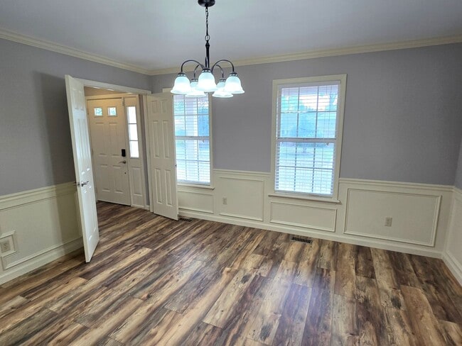 Building Photo - 4517 Crosland Dr