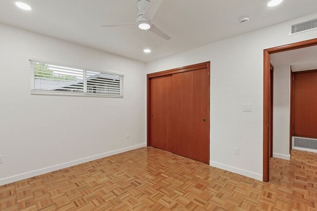 Building Photo - Central Davis 3/2 Mid Modern