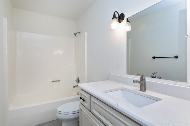 Bathroom 2 - 6208 Bent Fork Cir