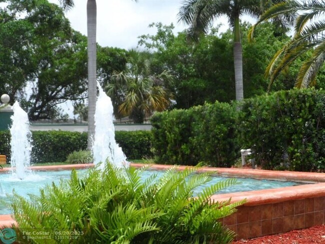 Building Photo - 1605 Abaco Dr