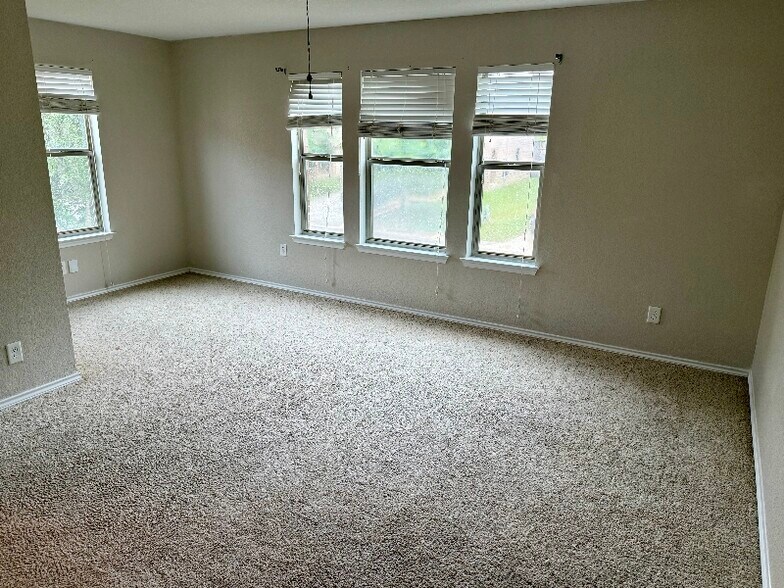 Building Photo - 6623 San Miguel Way