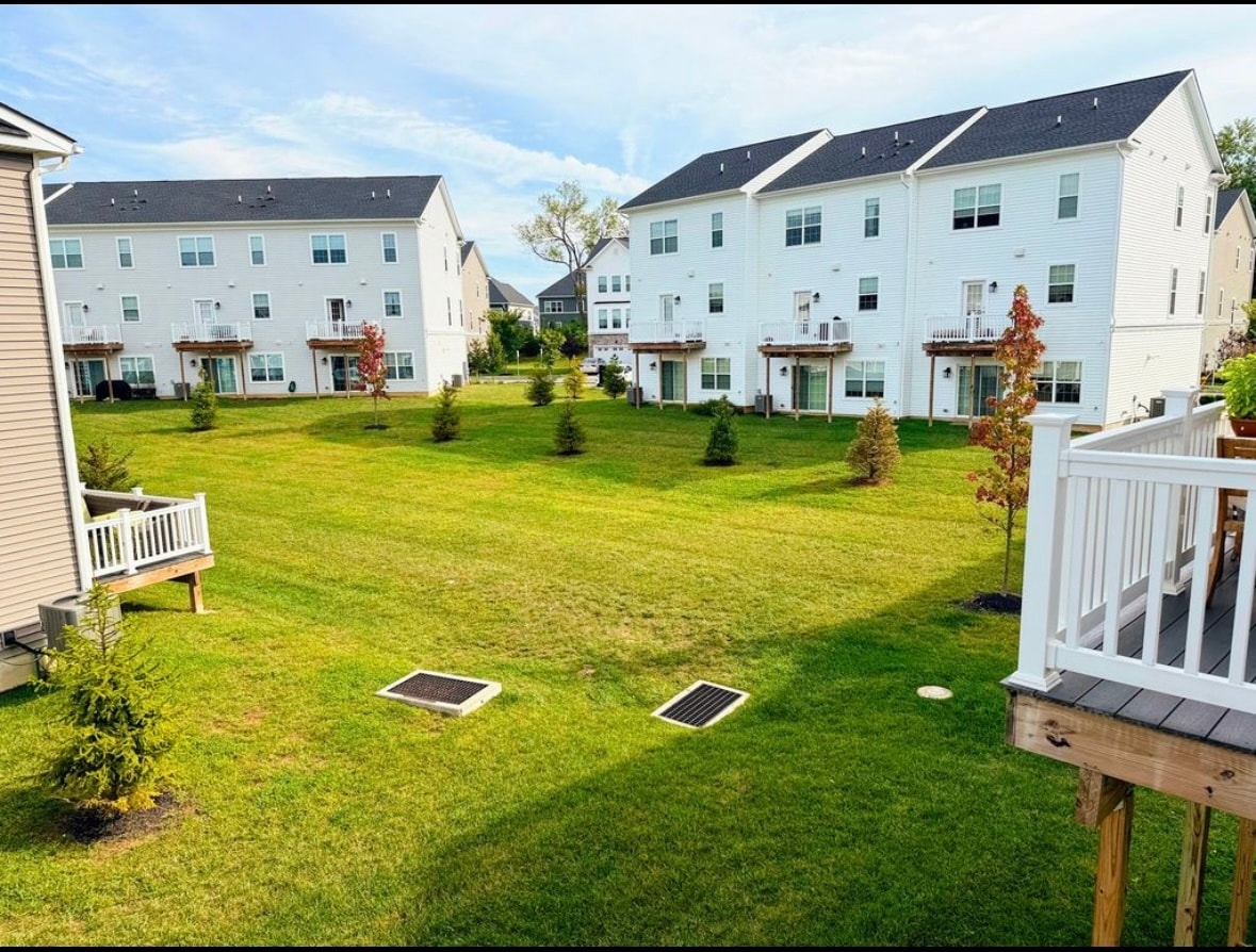 Building Photo - 119 Livingston Ln