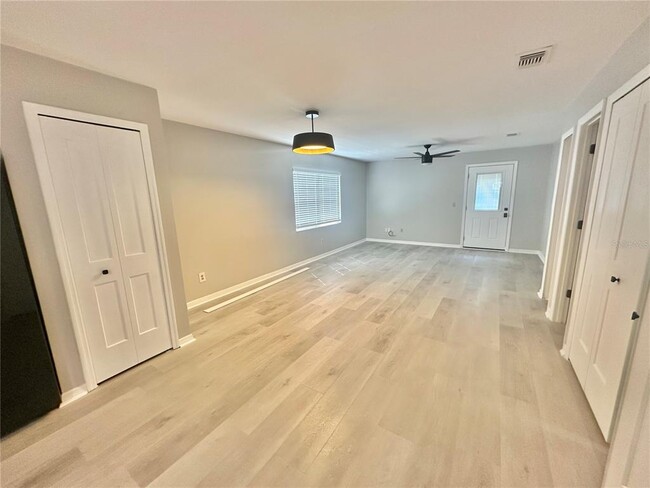 Building Photo - 3555 5th St