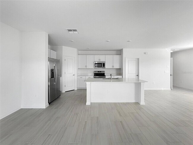 Building Photo - 17600 Shirewood Wy