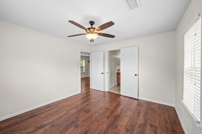 Building Photo - 2821 Holman St