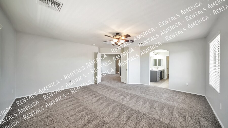 Building Photo - 410 W Corte Calza