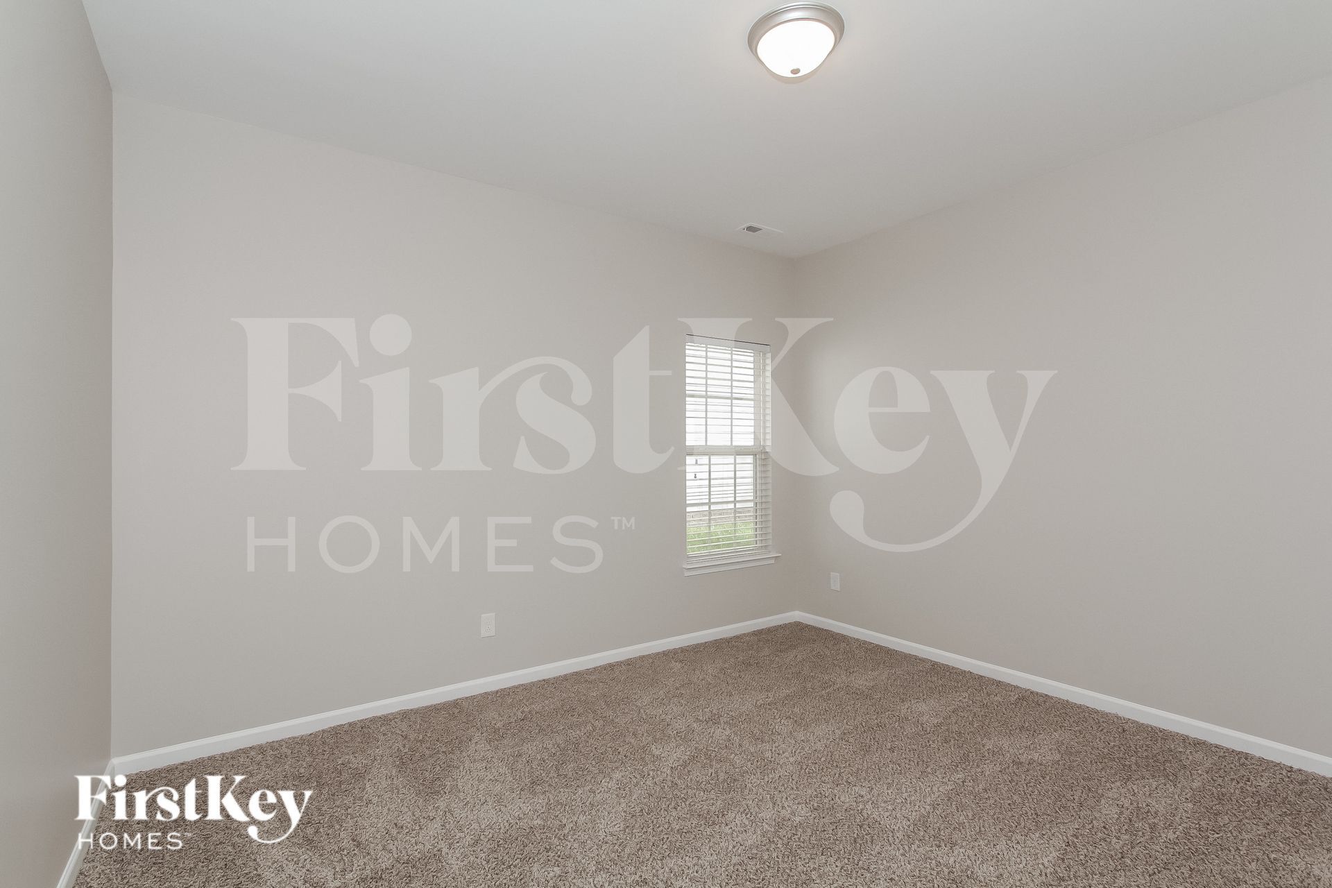 Building Photo - 2266 Isaac St