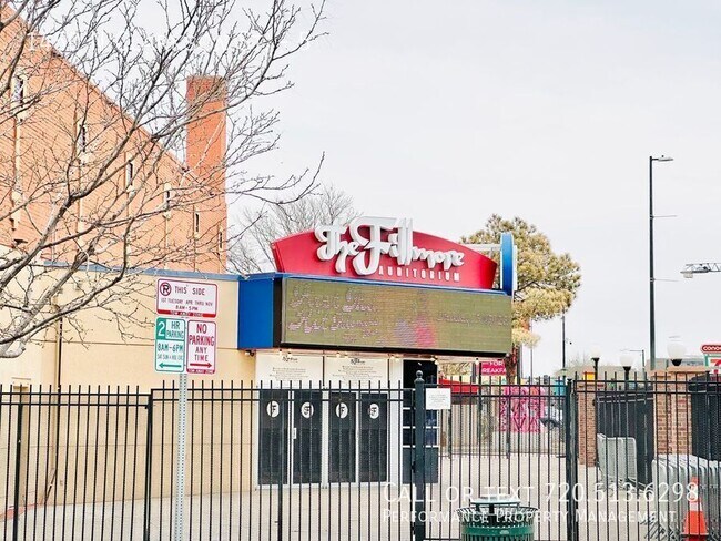 Building Photo - 1450 N Clarkson St