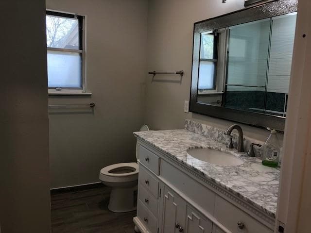 Building Photo - 507 Colonial Dr