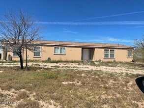 Building Photo - 44012 Baca Rd