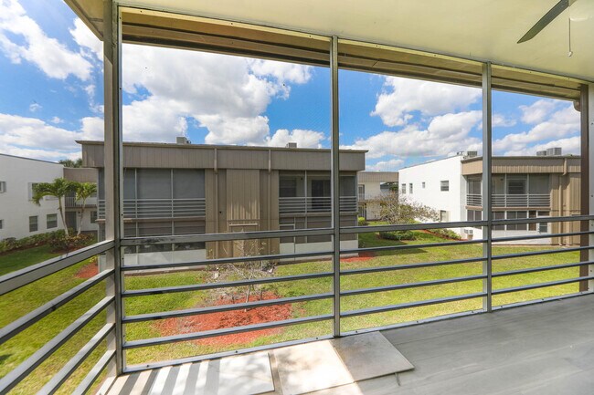 Building Photo - 372 Piedmont H