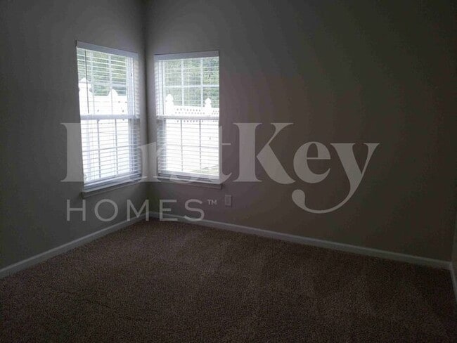 Building Photo - 1415 Paulonia Way