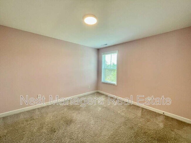 Building Photo - 356 Kensington Dr