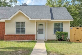 Building Photo - 1532 Patrick Ave