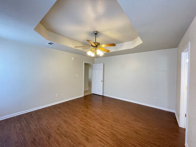Building Photo - 4-Bedroom House for Rent in Killeen