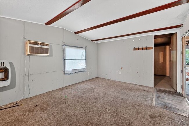 Building Photo - 1305 Ridge Cir